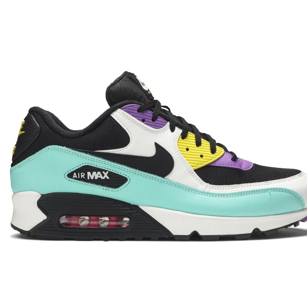 Nike Air Max 90 Essentials
